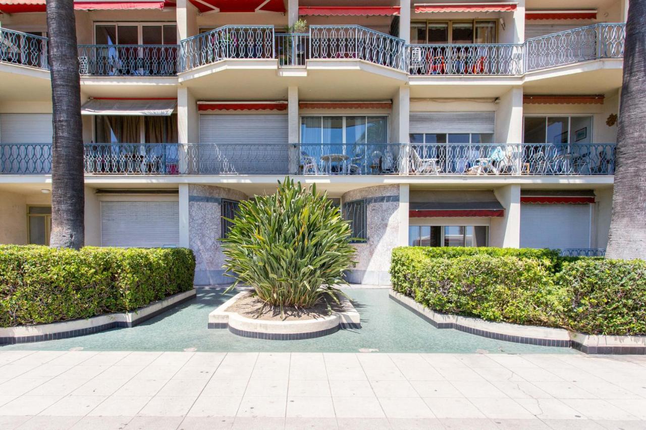 Studio Du Grand Sud - Welkeys Apartment Nisa Exterior foto